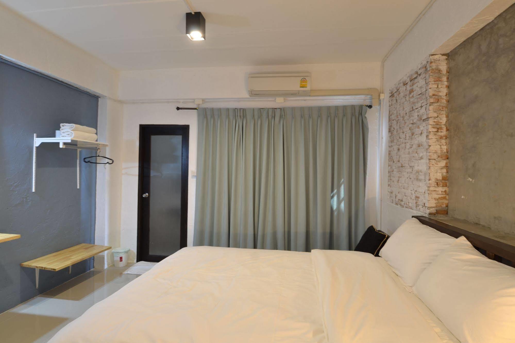 Isleep Guesthouse Chiang Mai Exterior foto